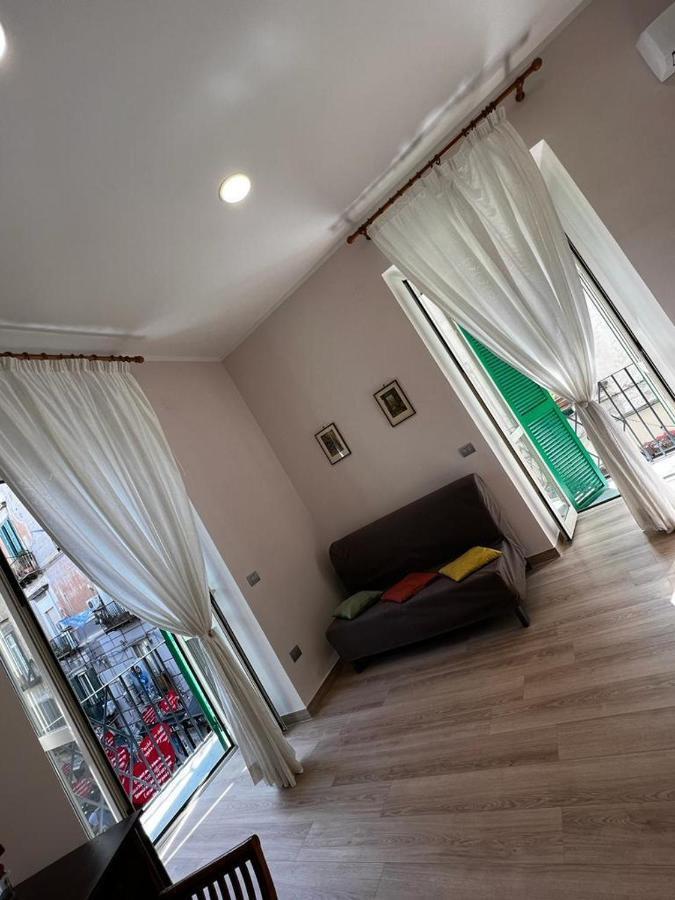 Apartamento A Casa E Mamma' Nápoles Exterior foto