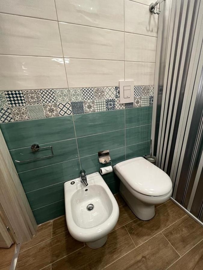 Apartamento A Casa E Mamma' Nápoles Exterior foto